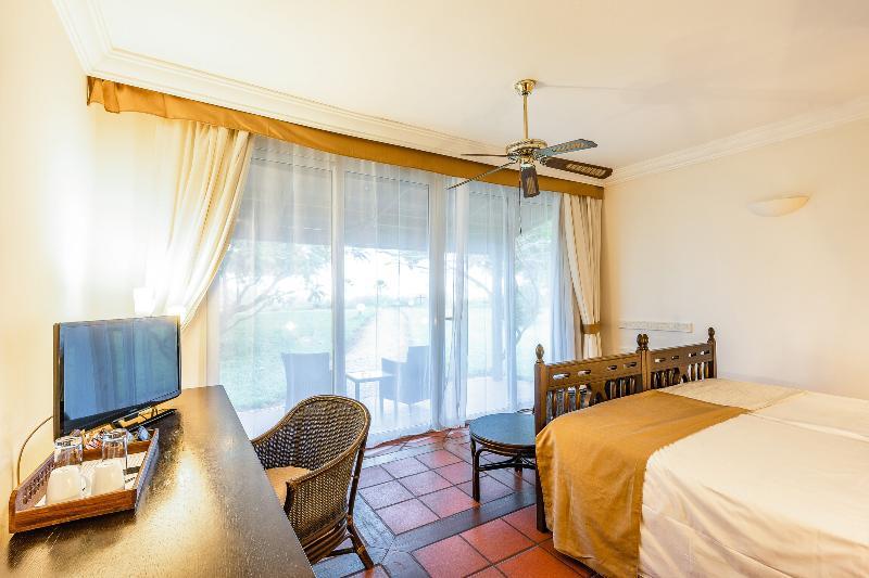 Hotel La Gemma Dell'Est Нунгви Экстерьер фото